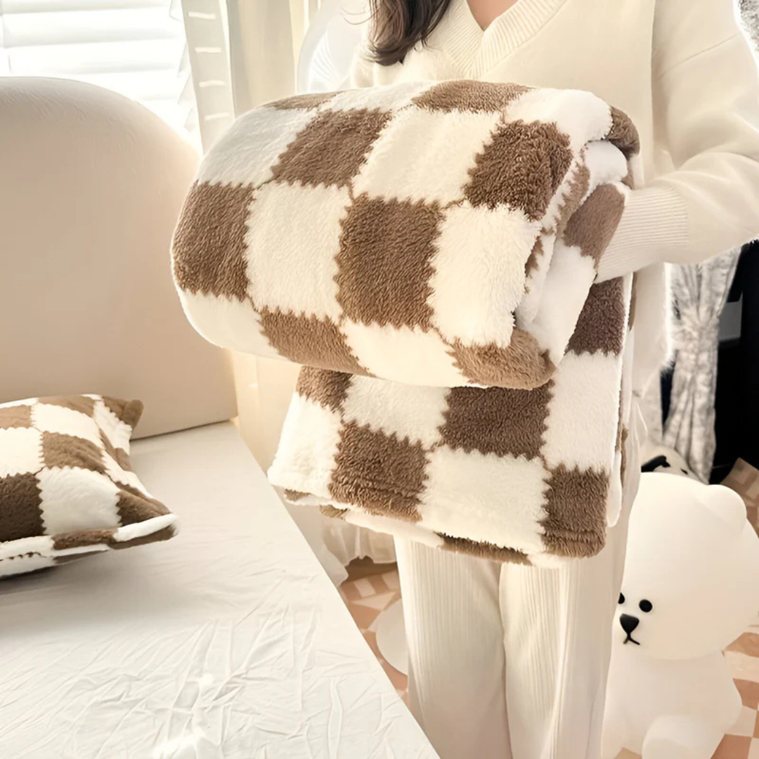 Fleece Blanket Checkered Pattern