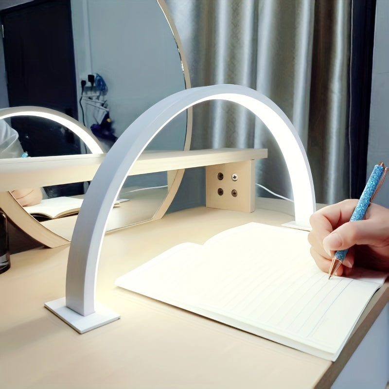 Crescent Moon Desk Lamp – Adjustable LED – USB Powered – Metal
