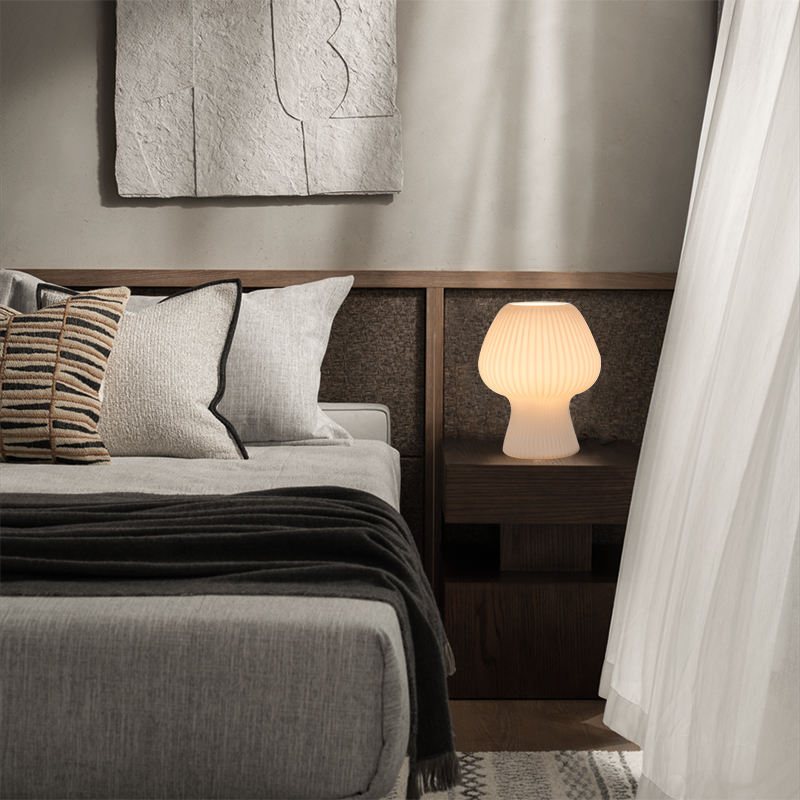 Vintage Glass Table Lamp – Ribbed – Dimmable LED – Mushroom Design