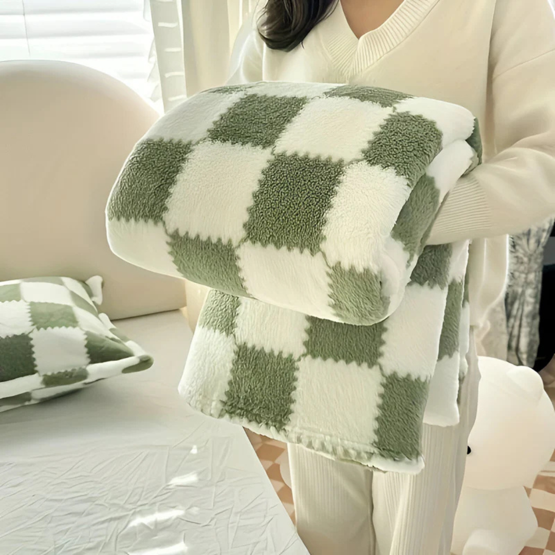 Fleece Blanket Checkered Pattern
