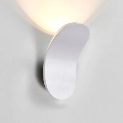 Nordic Wall Lamp – LED – Minimalist – Metal – Indoor Lighting