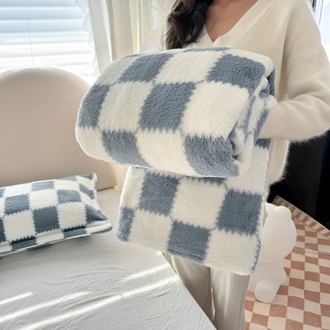 Fleece Blanket Checkered Pattern