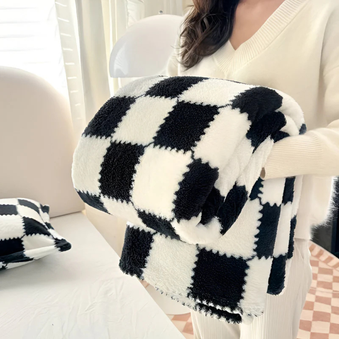 Fleece Blanket Checkered Pattern