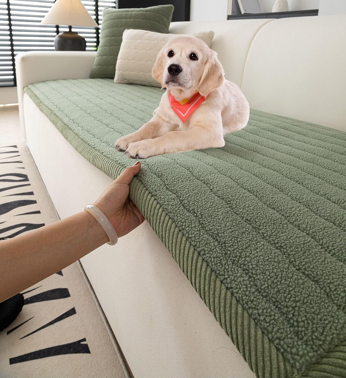 Non-Slip Sofa Cover – Soft Plush Fabric – Washable