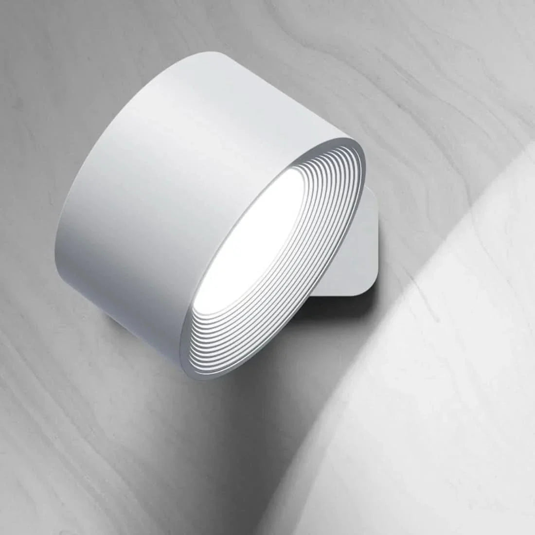 Wireless Wall Light – 360° Adjustable – USB Rechargeable