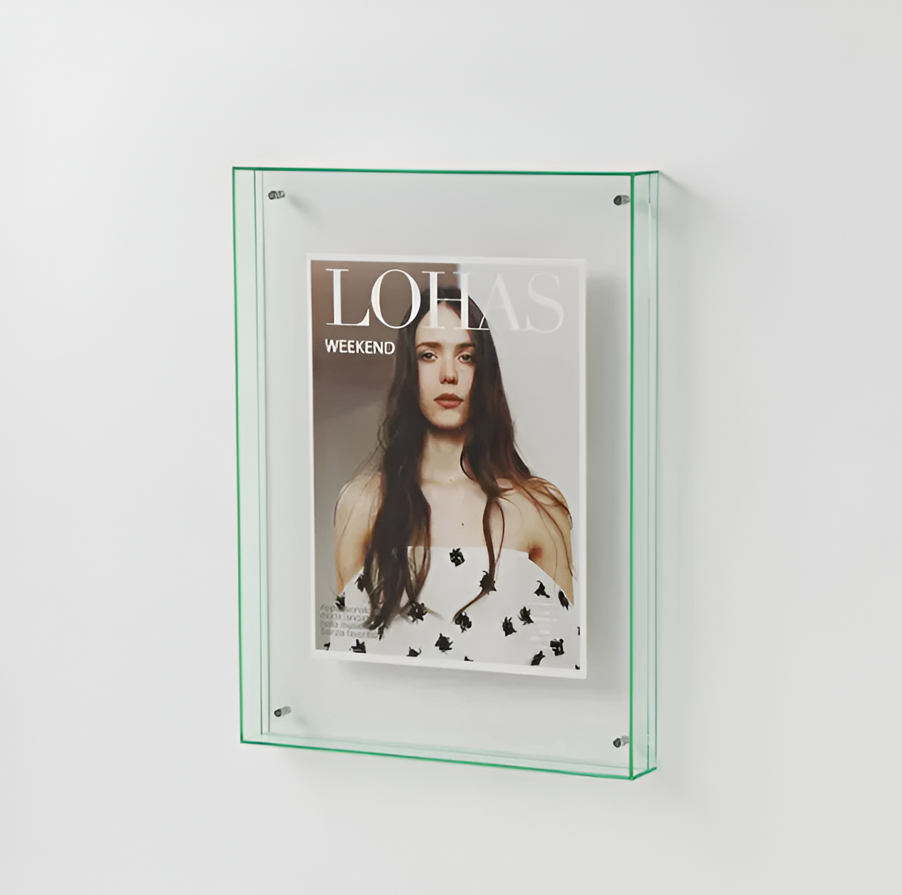 Acrylic Photo Frame – Transparent Design – Freestanding Display