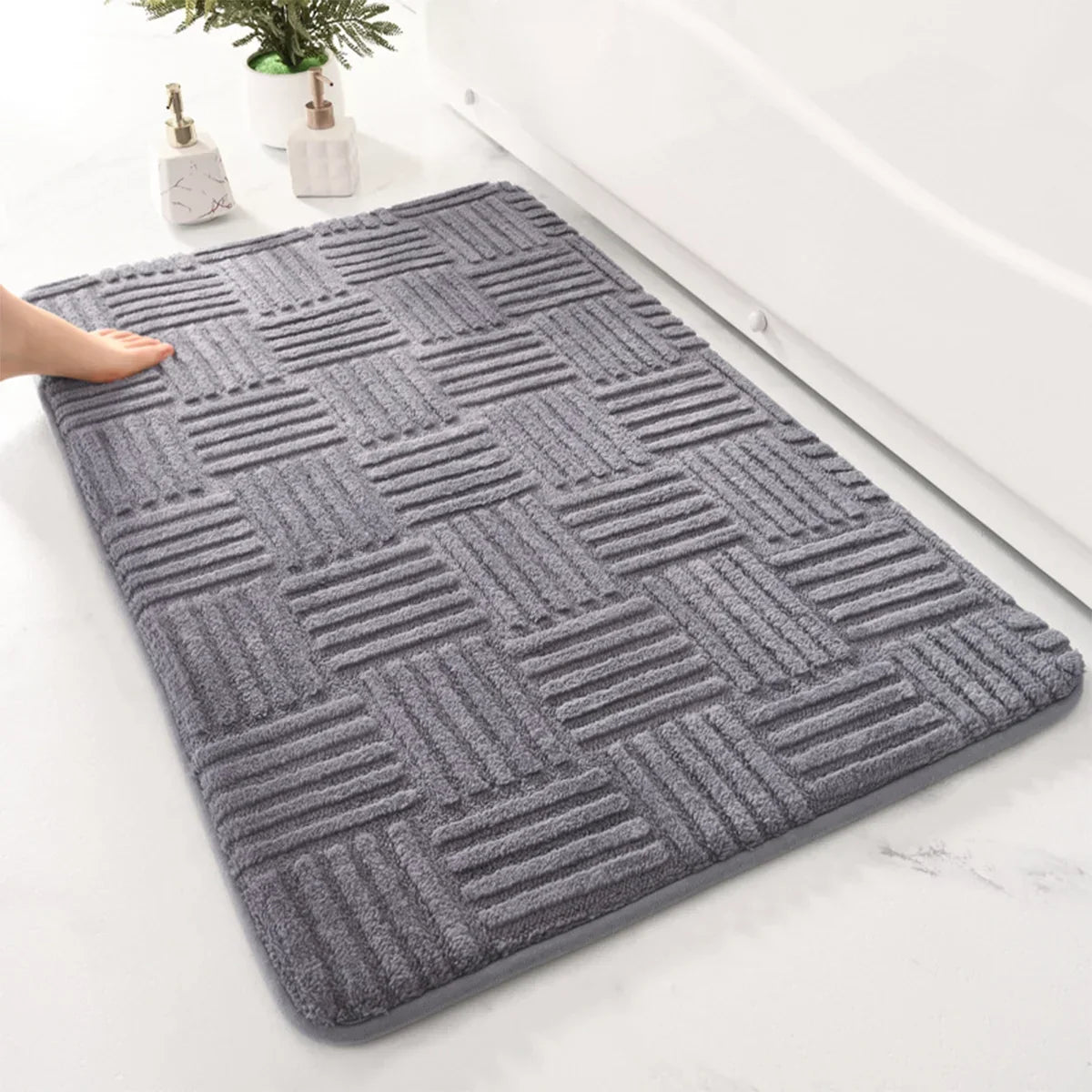 thick absorbent striped bath mat
