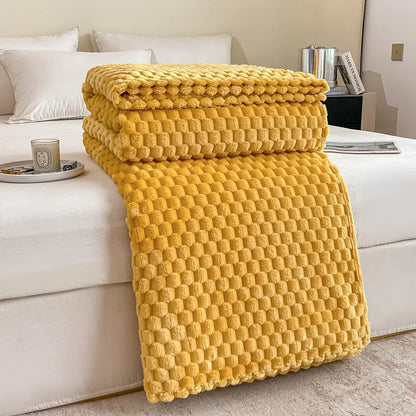Fleece Throw Blanket – Soft – Plaid Pattern – Home Use