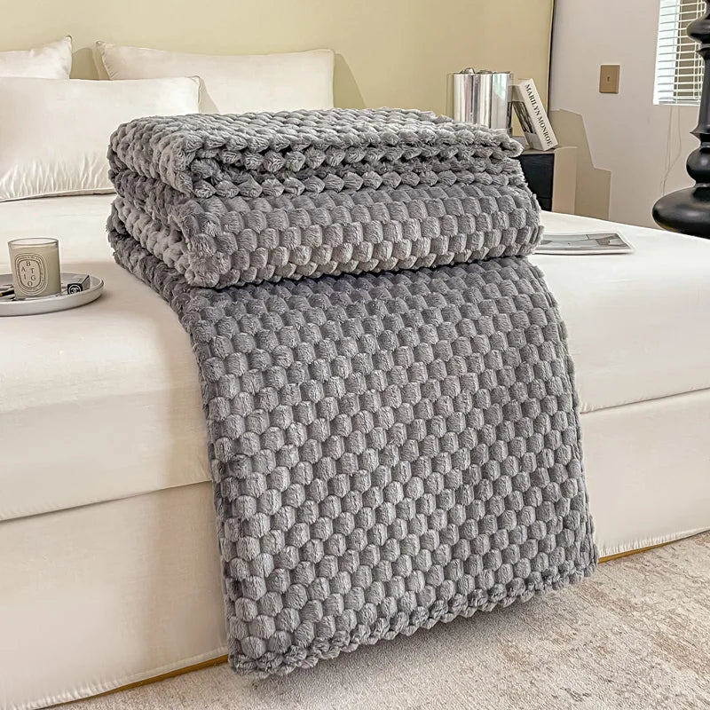 Fleece Throw Blanket – Soft – Plaid Pattern – Home Use