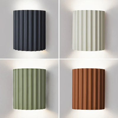 Resin Wall Lamp – Ribbed Design – E27 – Indoor Wall Light