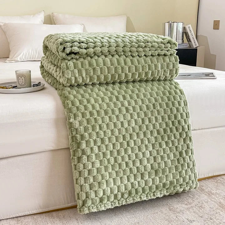 Fleece Throw Blanket – Soft – Plaid Pattern – Home Use