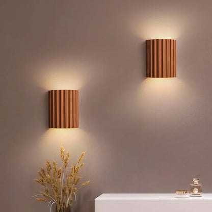 Resin Wall Lamp – Ribbed Design – E27 – Indoor Wall Light