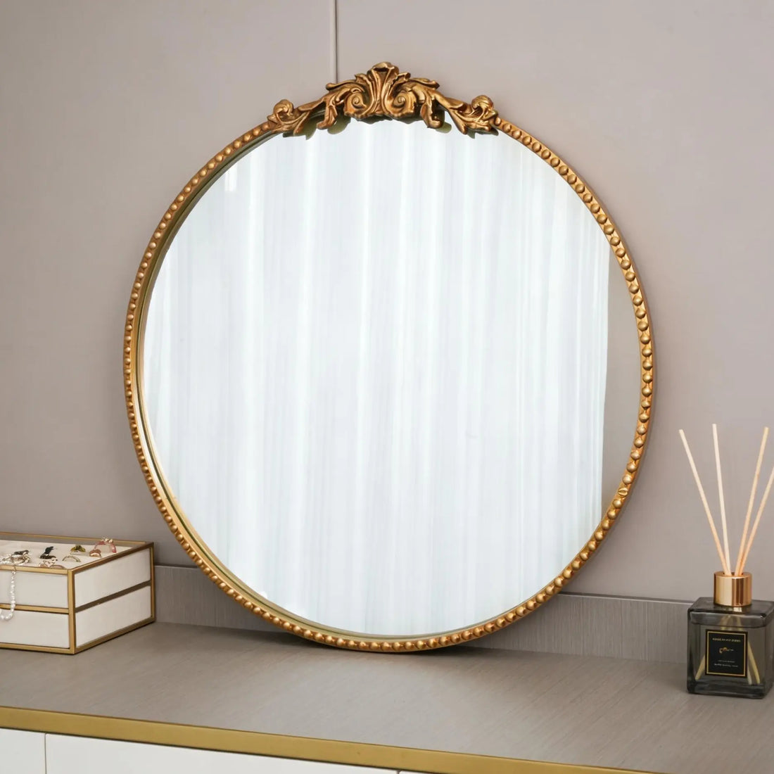 ZIYOO 24-Inch round Gold Ornate Glass Frame Wall Mirror - Vintage European Elegant Decor, Crystal-Clear Reflection, Easy Installation, for Living Room, Bedroom, Vanity Setup, Brightens Spaces, Room Decoration