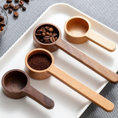Wooden Coffee Scoop – Walnut & Beech Wood – Minimalist Design